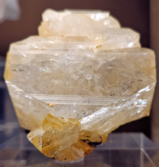 <span class="mw-page-title-main">Hyalophane</span> Barium-rich feldspar mineral