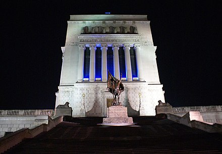 The colossal Indiana War Memorial