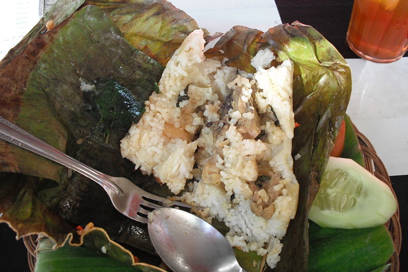 File:Inside Nasi Ayam Bakar.jpg