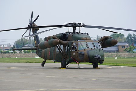 Японский армейский вертолёт UH-60JA