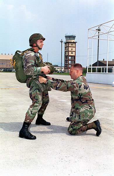 File:JMPI at Camp Hialeah, 4th Quartermaster (Airborne) in 2000.jpg