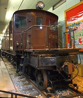 JNR-EF52-1.jpg