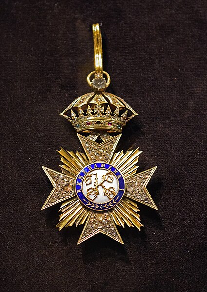 Soubor:Jeweled Royal Order of Kamehameha I.jpg