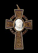 Gold cruciform pendant with a cameo of Christ's head wearing a crown of thorns, circa 1880, Birmingham Museum and Art Gallery
