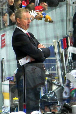 Kari Jalonen Coaching Torpedo Nizhny Novgorod in KHL, 2011-12 season Kari Jalonen.JPG