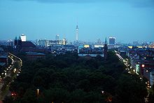 Kleiner Tiergarten as seen from above at dusk Kleiner Tiergarten von oben.jpg