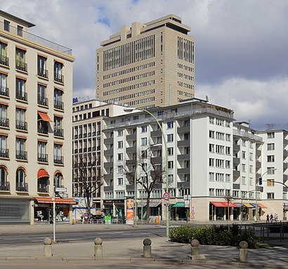 So kommt man zu der Lietzenburger Straße mit den Öffentlichen - Mehr zum Ort Hier