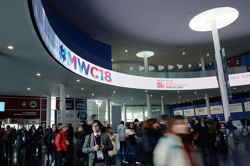 File:LGE MWC2018 18- (39631173175).jpg