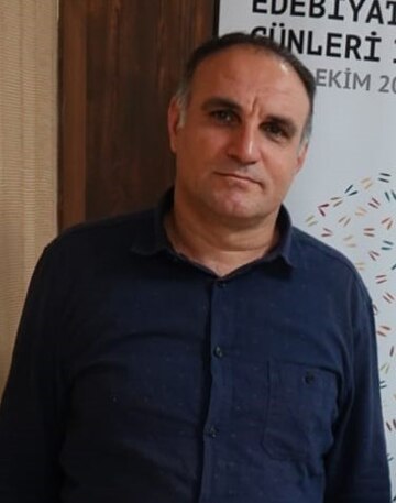 File:Lal Laleş (cropped).jpg