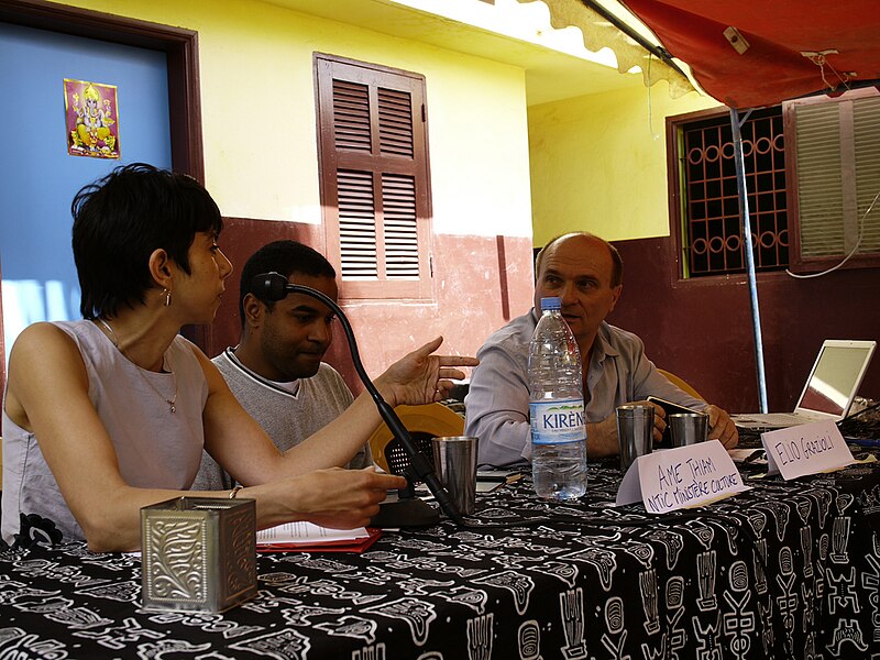 File:Lettera27 - WikiAfrica Art Conference in Dakar at Ker Thiossane 6.jpg