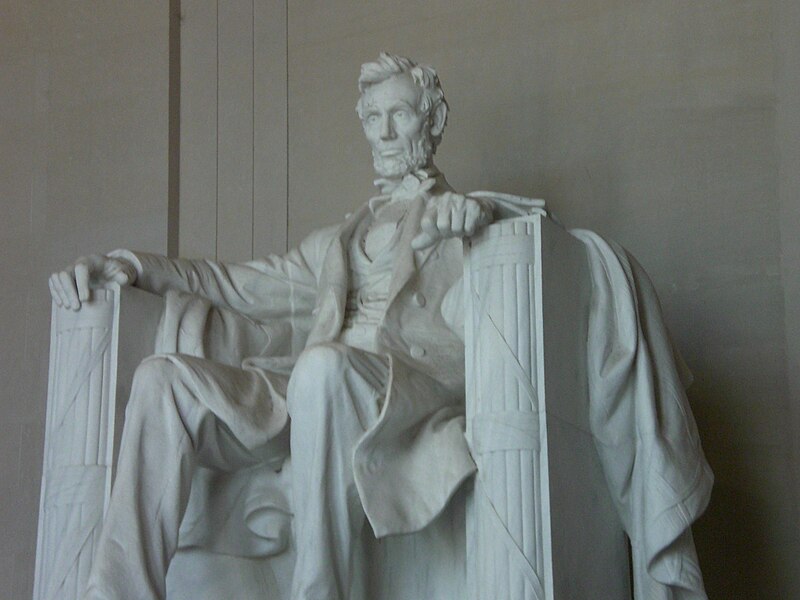 File:Lincoln Memorial Inside.jpg