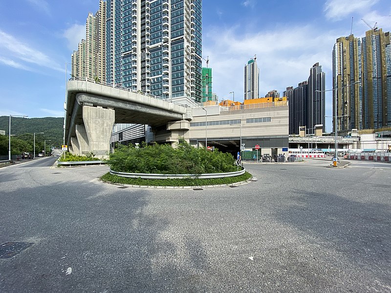 File:Lohas Park Road 202008.jpg