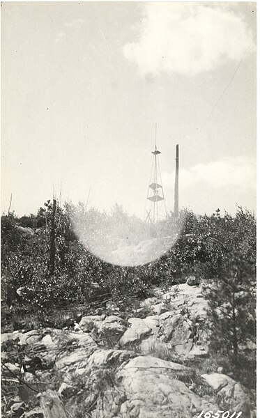 File:Lookout tower on Slim Lake, 1922 (5188142926).jpg