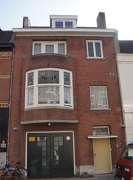 File:Maastricht - Wycker Grachtstraat 5 GM-2332 20190811.jpg