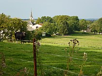 Maranwez (Ardennes) vue du village.JPG
