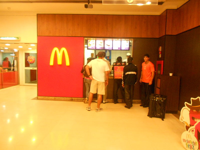 File:McDonald's Sorvetes - Botafogo Praia Shopping.JPG