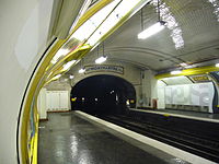 Line 12 platforms at Falguière