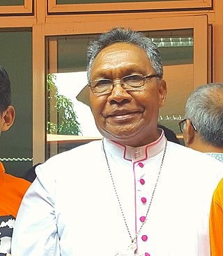 <span class="mw-page-title-main">Edmund Woga</span> 21st-century Indonesian Catholic bishop