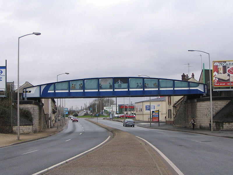 File:Montereau-Fault-Yonne - Ligne Montereau - Nogent-sur-Seine.jpg