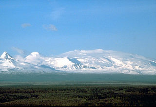 Mount Wrangell Active volcanic mountain in Alaska, United States