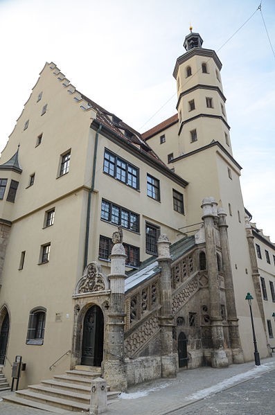 File:Nördlingen, Marktplatz 1-002.jpg