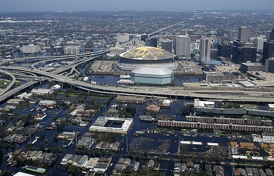 Le secteur du Superdome inondé au 31 août 2005.