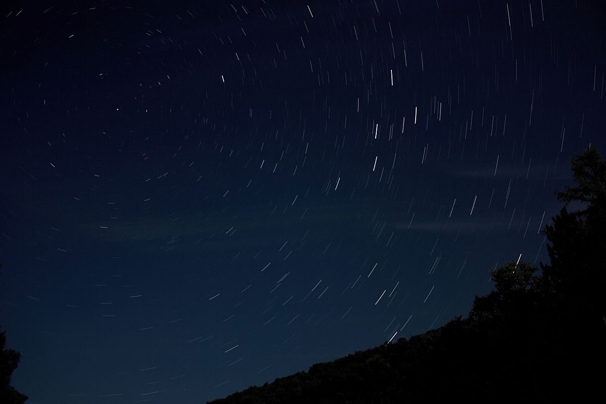 File:Sky Full Of Stars (157838139).jpeg - Wikimedia Commons