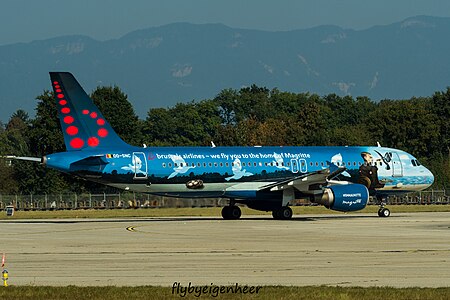 OO-SNC Airbus A320-214 A320 - BEL "Magritte" (30003640385).jpg