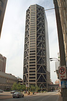 One US Bank Plaza.jpg