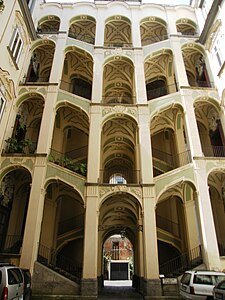 Palazzo dello Spagnuolo (2) .jpg