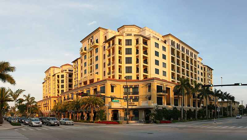 File:Palmetto Park Rd and Mizner Blvd 2.jpg