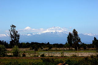 Parral, Chile - volcano Longaví.JPG