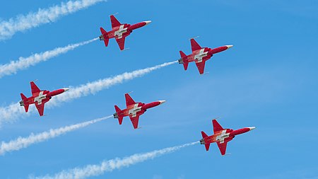 English: Swiss Air Force/Patrouille Suisse Northrop F-5E Tiger II display team at ILA Berlin Air Show 2016.