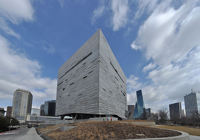 Image: Perot Museum of Nature and Science pano 02