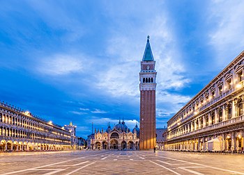 Piazza San Marco (Venice) at night-msu-2021-6449-.jpg