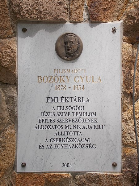 File:Plaque to Gyula Bozóky (2003), 2020 Göd.jpg