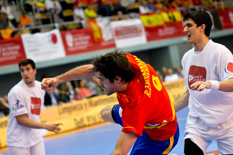 File:Raúl Entrerríos - Jornada de las Estrellas de Balonmano 2013 - 05.jpg