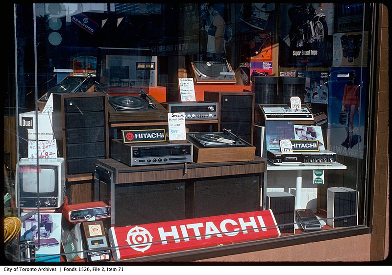 File:Radio City window display, 522-524 Yonge Street (18849214624).jpg