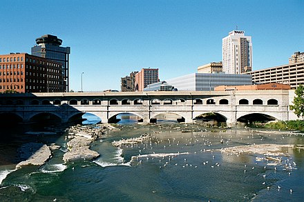 Rochester NY Broad Street Bridge 2002 Rochester NY Broad Street Bridge 2002.jpeg