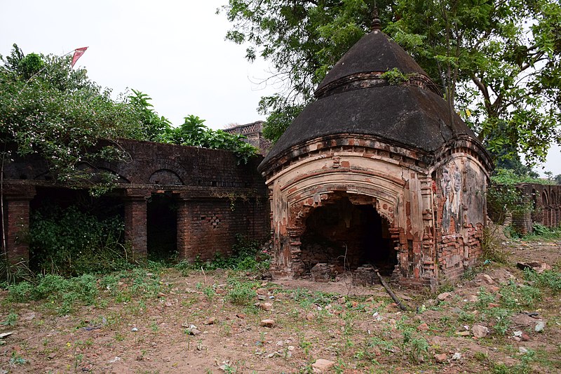 File:Ruined temple in Achkoda at Purulia.jpg