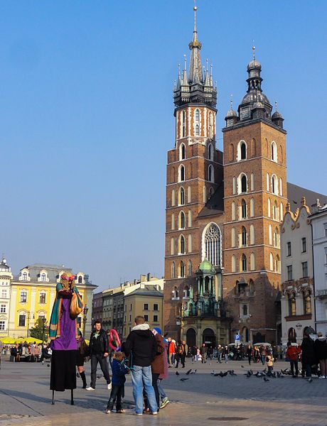 File:Saint Mary Basilica on the Main Square in Krakow (8125536426).jpg