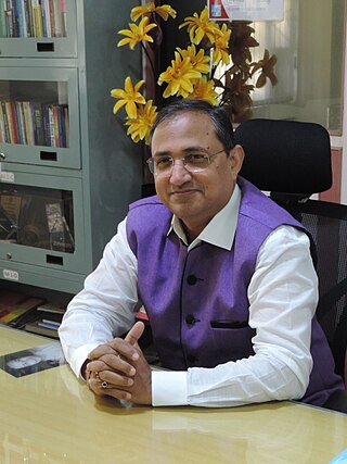 <span class="mw-page-title-main">Satish Modh</span>