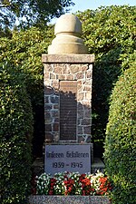 Schleswig-Holstein, Quickborn, Ehrenmal NIK 3256.jpg