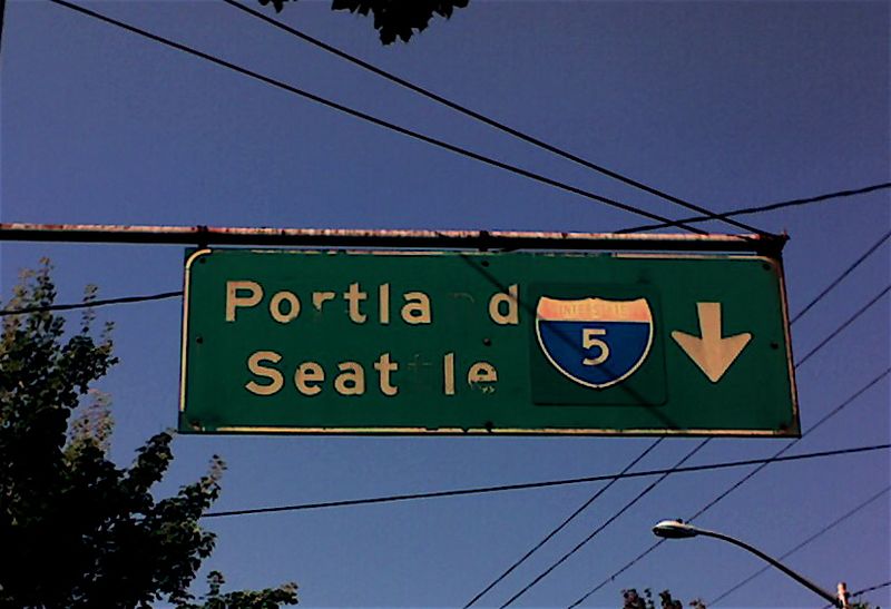 File:Sign for 1-5 on State Avenue, just East of E. Bay Drive, Olympia, WA Sept2008 - panoramio.jpg