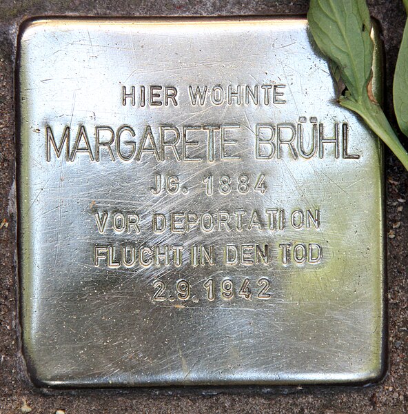 File:Stolperstein Helmstedter Str 10 (Wilmd) Margarete Brühl2.jpg