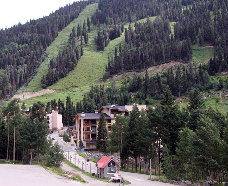 File:Taos ski valley2.jpg