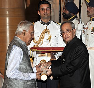 The President, Shri Pranab Mukherjee presenting the Padma Shri Award to Dr. Narendra Prasad, at a Civil Investiture Ceremony, at Rashtrapati Bhavan, in New Delhi on April 08, 2015 The President, Shri Pranab Mukherjee presenting the Padma Shri Award to Dr. Narendra Prasad, at a Civil Investiture Ceremony, at Rashtrapati Bhavan, in New Delhi on April 08, 2015.jpg