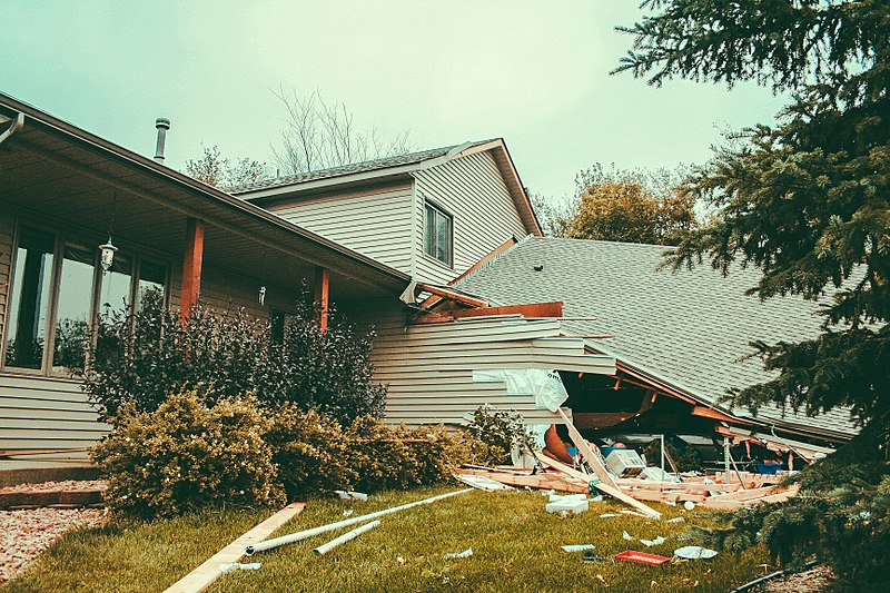 File:Tornado - Rogers, Minnesota - 2006 (18062757619).jpg