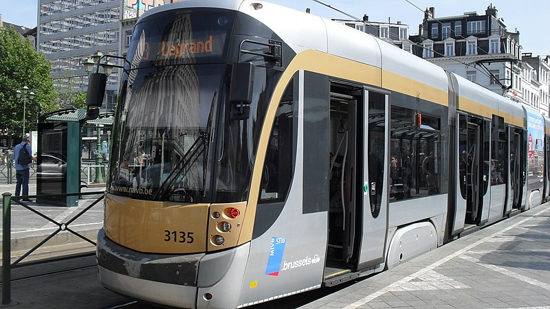 File:Tram93 Brussels Louise 1.jpg