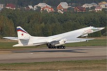 Tu-160 at MAKS 2007.jpg